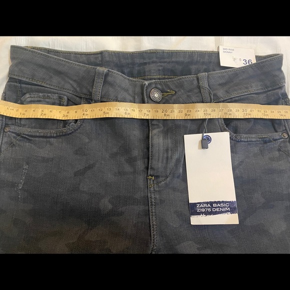 NWT Zara Distressed Camouflage Denim Jeans - Picture 5 of 9